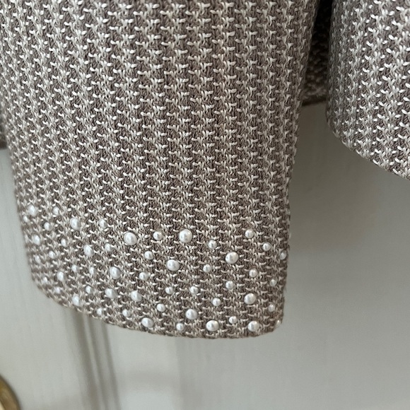 St. John Cream and Beige Tweed Skirt Set with Brooch - Picture 5 of 10